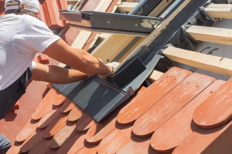 Spécialiste des Gouttières et Velux à île de France : Artisan Stiopei